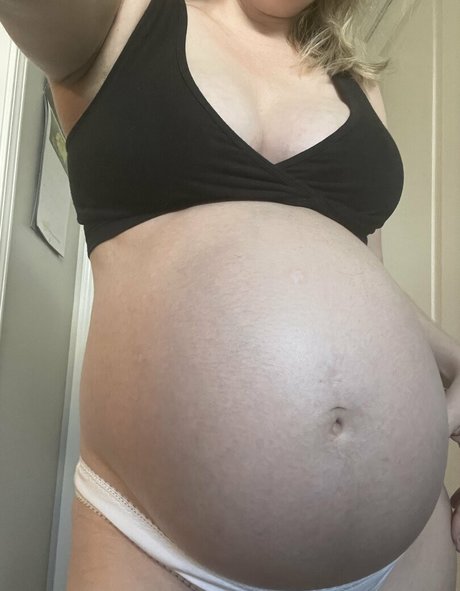 hotmomevie onlyfans nudes