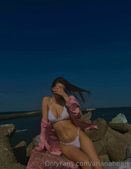 arianaheart onlyfans for free