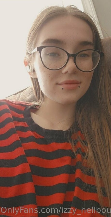 izzy hellbourne onlyfans fuck