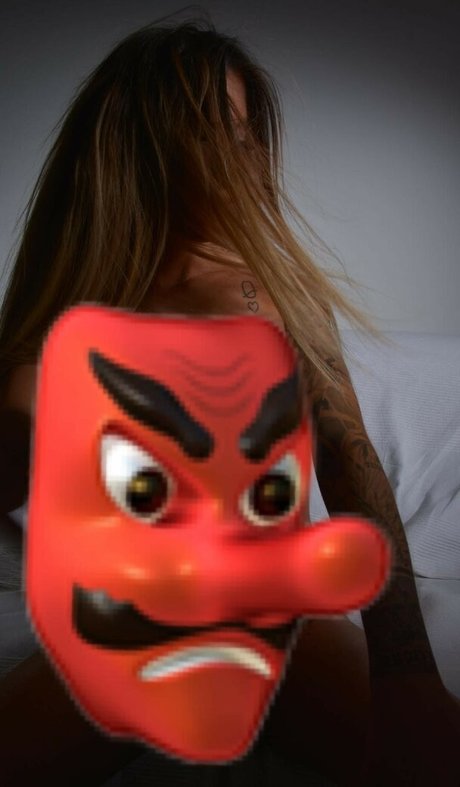 Flora Tabi only fans