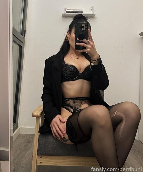 Berry Bunny onlyfans images