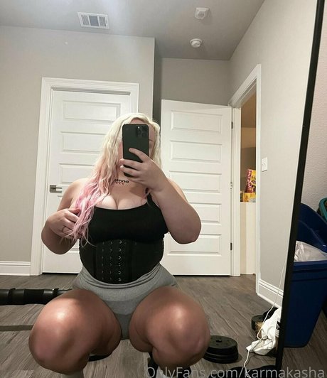 magicprincess1 onlyfans boobs