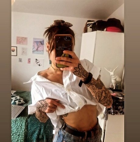 Lois Pacitto onlyfans page