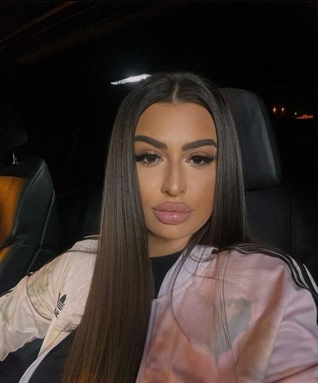 _b miruna leaks onlyfans