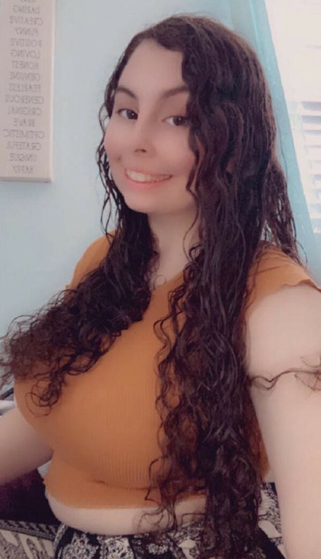 Eva Mevis nude only fans