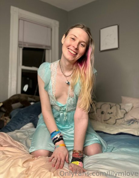 lilymlove naked onlyfans pics