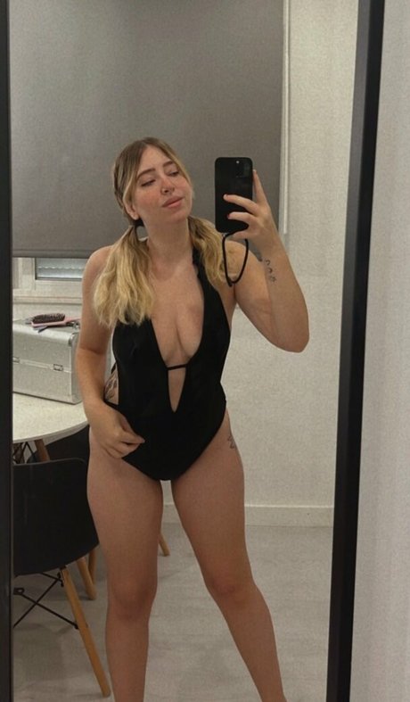 Sweet Vaa onlyfans nude content