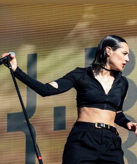 Jehnny Beth onlyfans leak