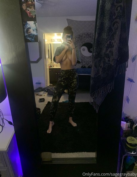 sagegraybaby onlyfans nude pics
