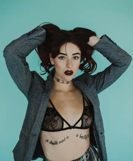 Bernadine elizabeth onlyfans fotos