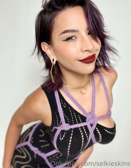 Selkieskins joi onlyfans