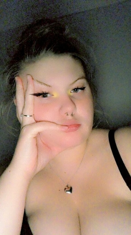 kia lou naked onlyfans leaks