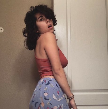 Angel Isais new onlyfans leak