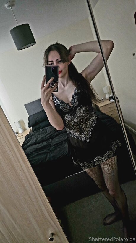 shatteredpolaroids Profile image