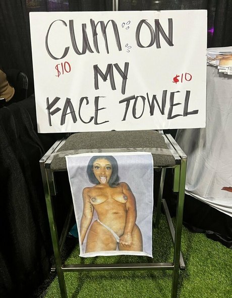 samira 0825 onlyfans nude leaks