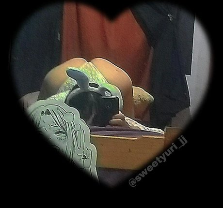 SweetYuri onlyfans leak free