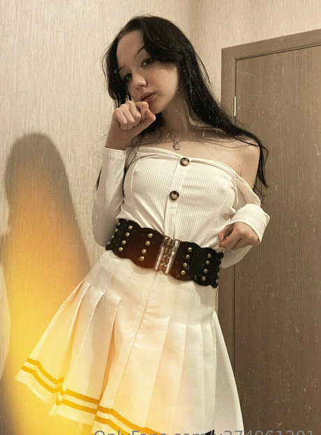 lottymurr onlyfans strip