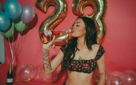 xoxomadds onlyfans content