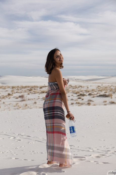 Alejandra Cobos onlyfans pictures