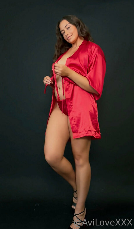 Avi Love onlyfans naked