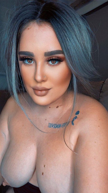 mollygrey previews onlyfans photos