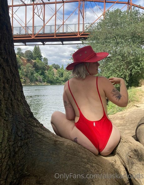 alaskaclouds onlyfans content type