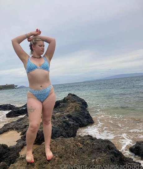 alaskaclouds onlyfans hot