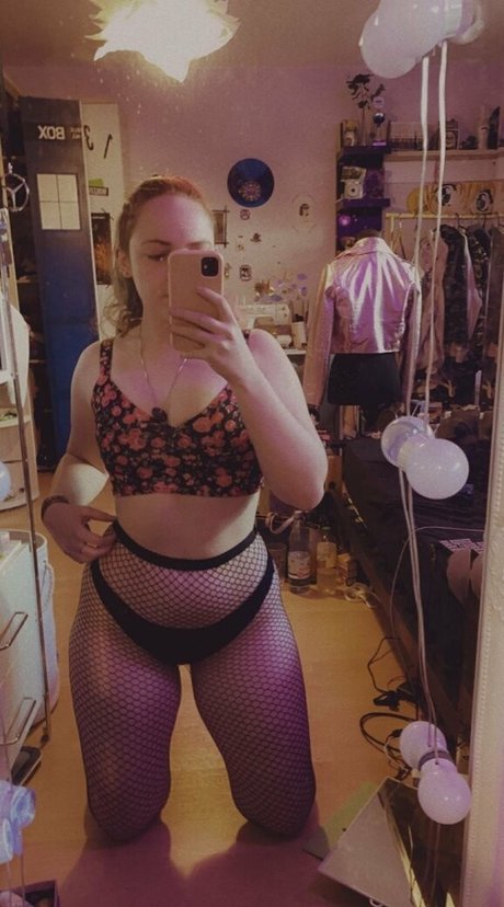 brunette onlyfans nice picture