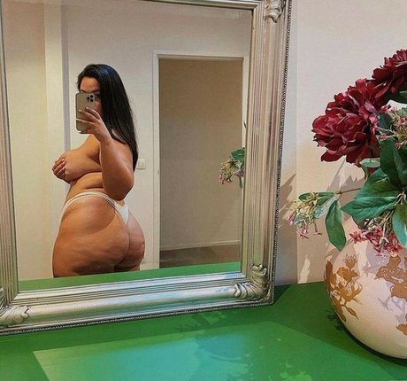 famous girls onlyfans free sexy photos