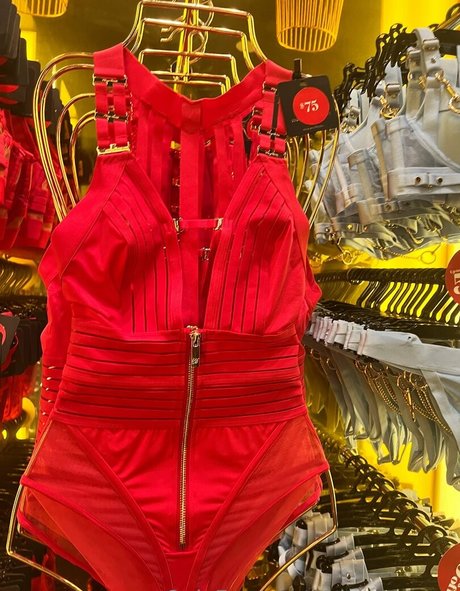 kitmercerxo onlyfans leaked tits