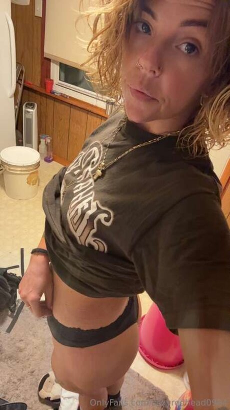 Sexyredhead0984 onlyfans pictures