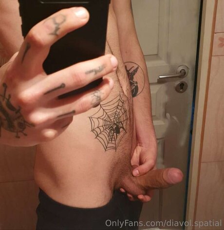 Diavol Spatial onlyfans nude pictures