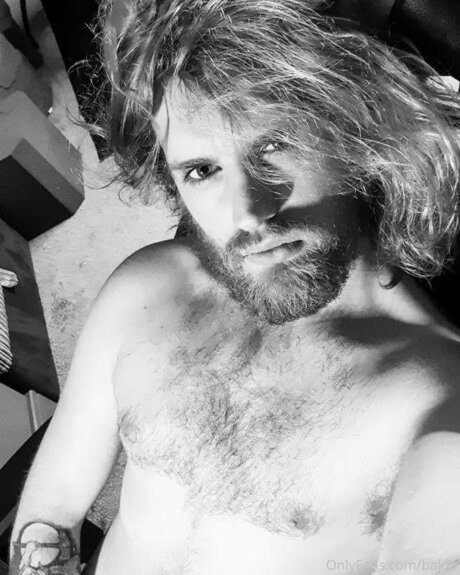 Baldir hot onlyfans