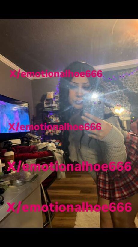 Emotionalhoe only fans.