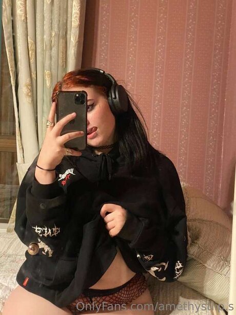 young onlyfans hot depiction