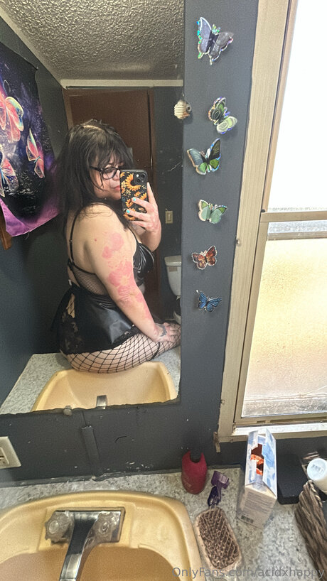 Acidxhappy onlyfans