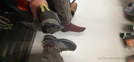 Enjoy Body And Foot onlyfans porn free