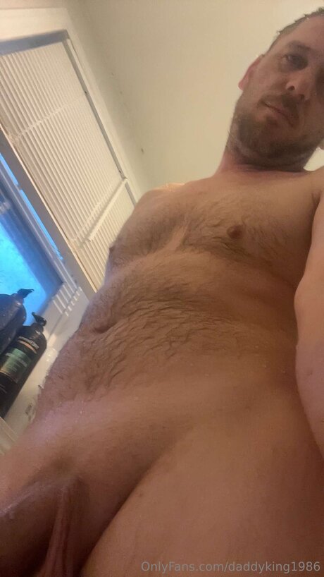 Daddyking1986 onlyfans desnuda