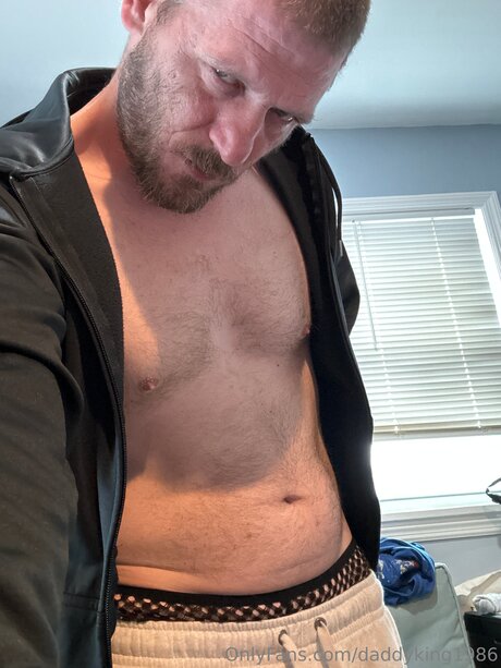 Daddyking1986 onlyfans naked leaks
