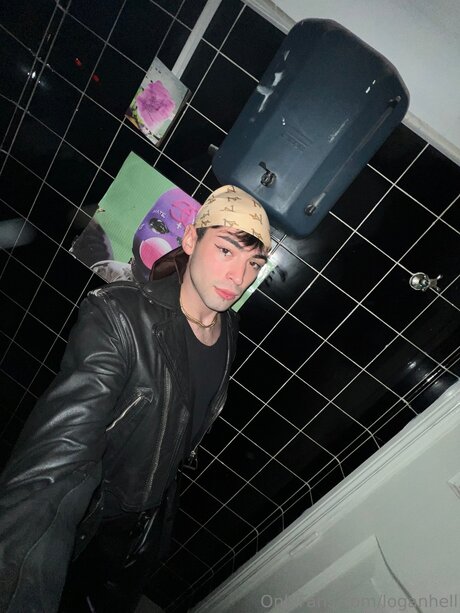 Loganhell onlyfans free content