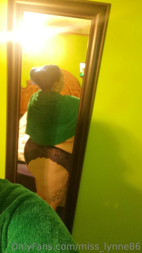 Miss Lynne86 leaks only fans