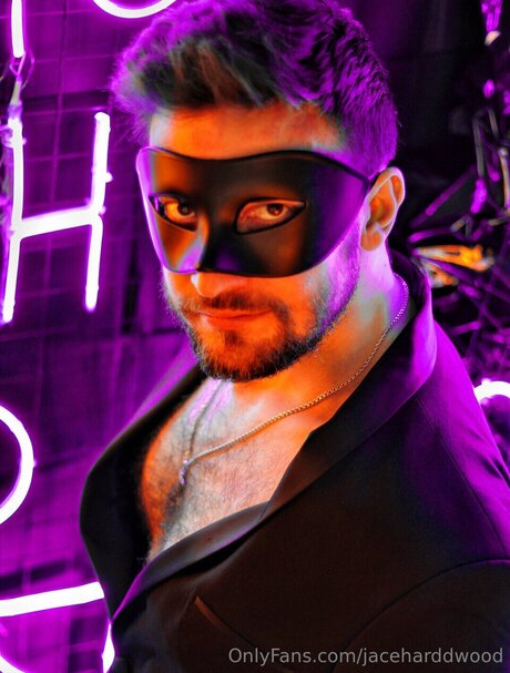 Jaceharddwood is on onlyfans