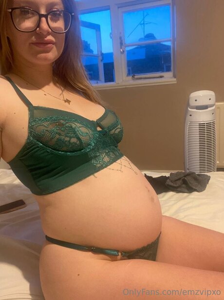 Emzvipxo nude onlyfans leak