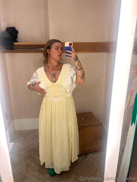 Aliwaller naked onlyfans leaks