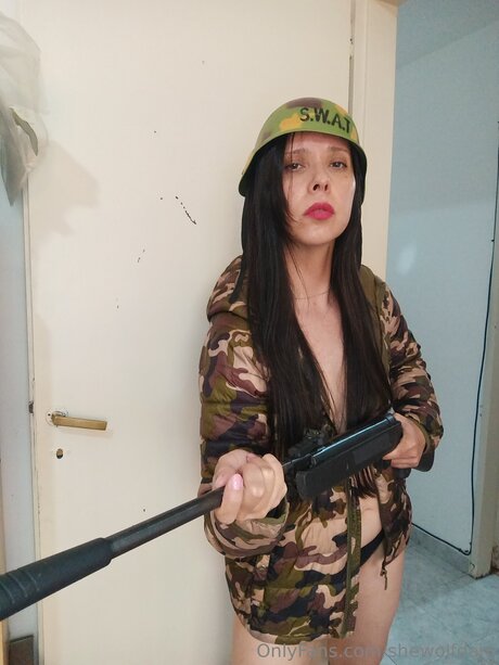 Shewolfdani onlyfans free content