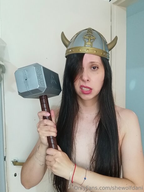 Shewolfdani hot onlyfans