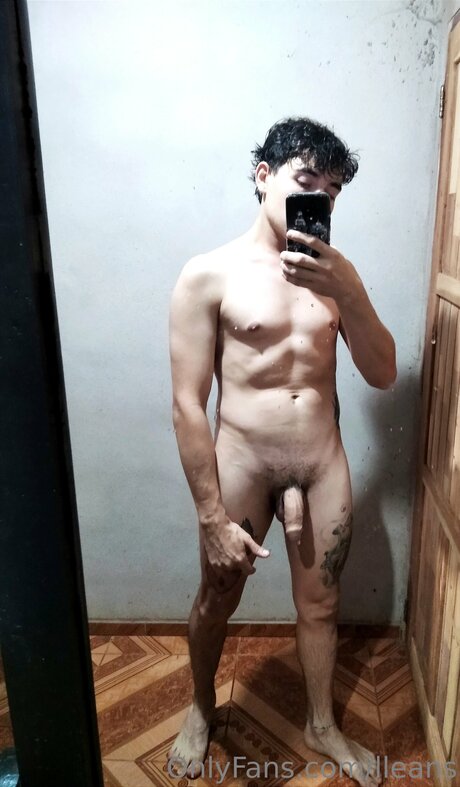 Lleans naked onlyfans pics