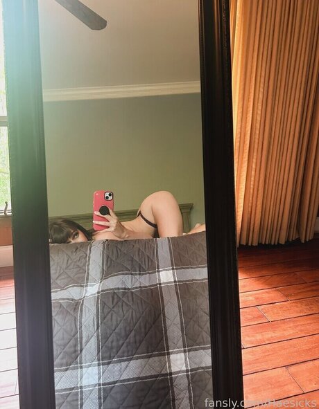 Haesicks nude only fans