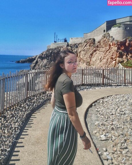 Oryvllmiee naked onlyfans leaks