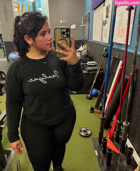 Duyein Martinez onlyfans striptease